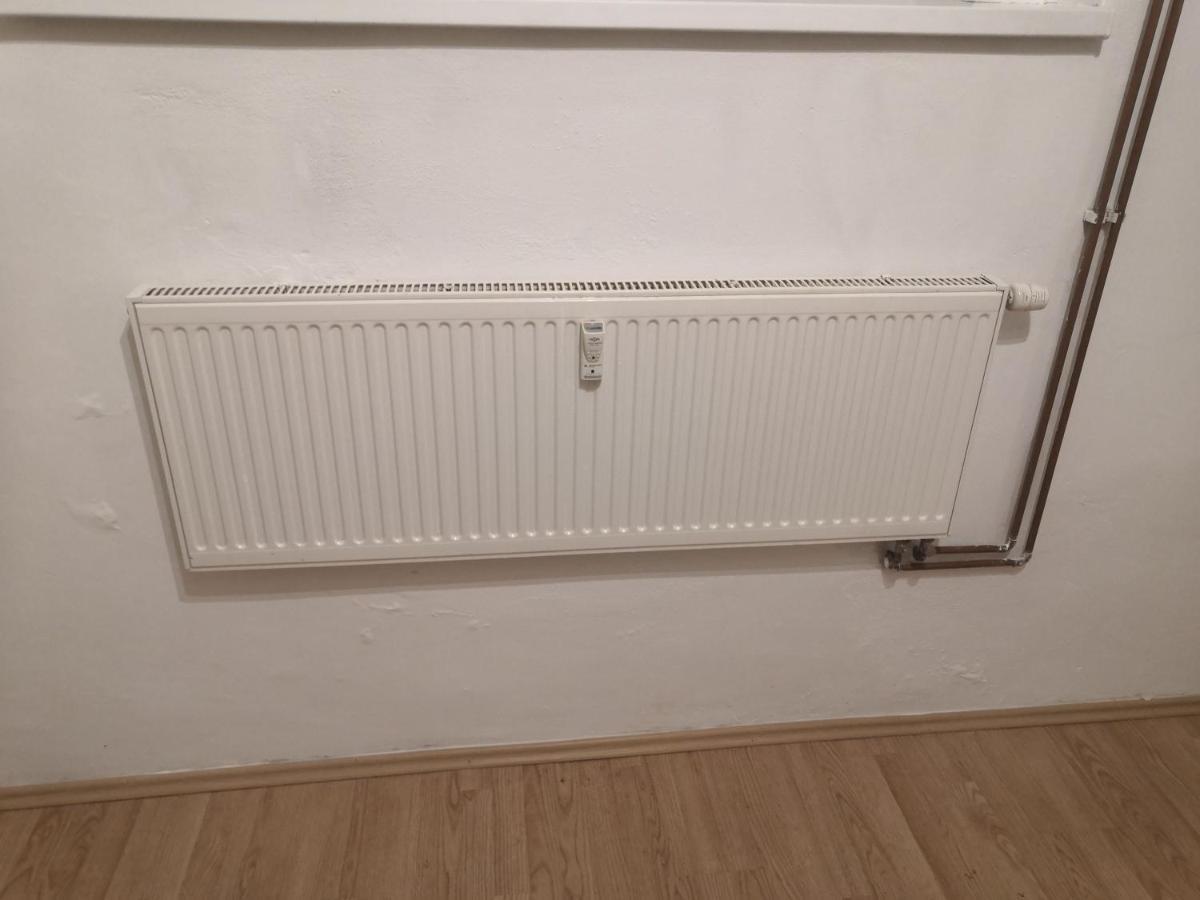 Economy Flat 18 Minutes From Vaclavske Namesti Прага Екстериор снимка