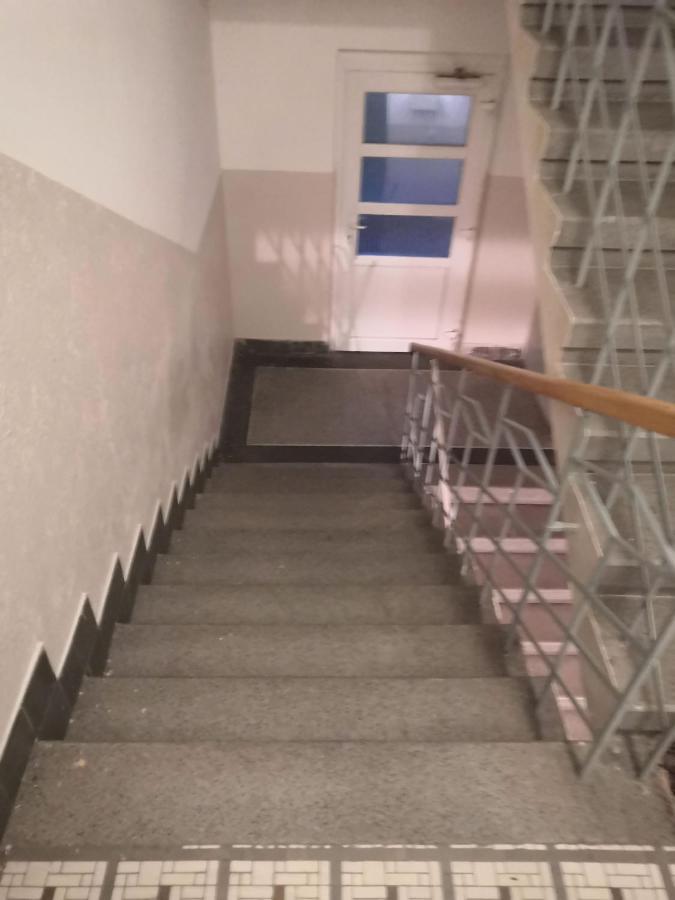 Economy Flat 18 Minutes From Vaclavske Namesti Прага Екстериор снимка